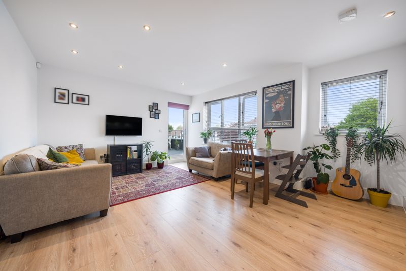 Living room- click for photo gallery